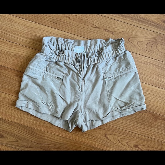 Aritzia Wilfred Paradis Shorts - Picture 2 of 5